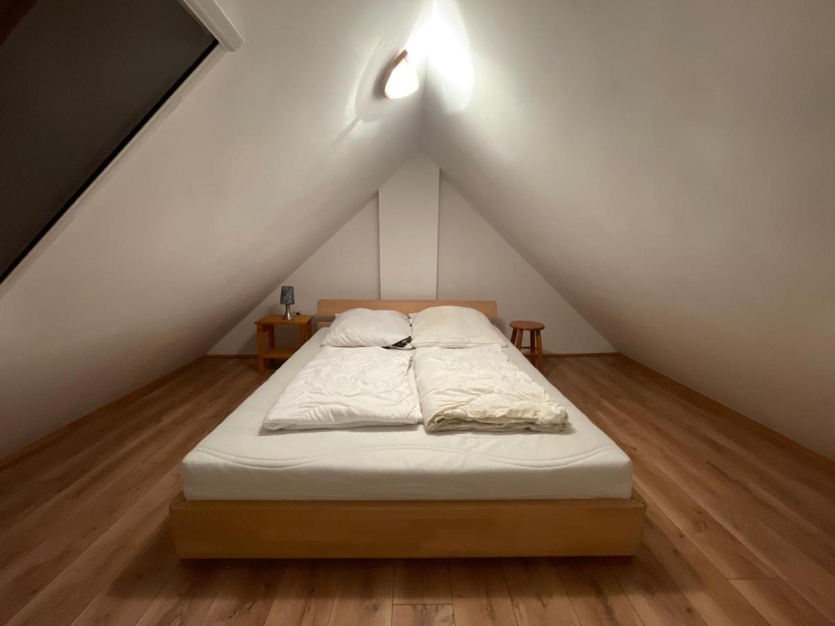 Hospoda-Ferienhaus Am Olba-See Malschwitz Bagian luar foto
